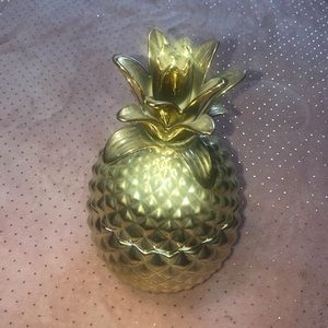 Gold Pineapple